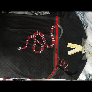 Gucci t shirt